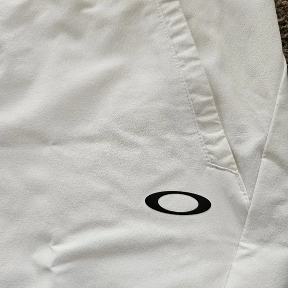 Oakley White Men's Shorts - Picture 2 of 6